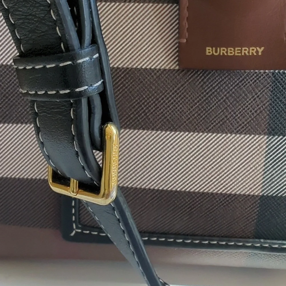 ✨ Burberry Bag MD Freya Tote Bag CL5 ✨** - Picture 10 of 17
